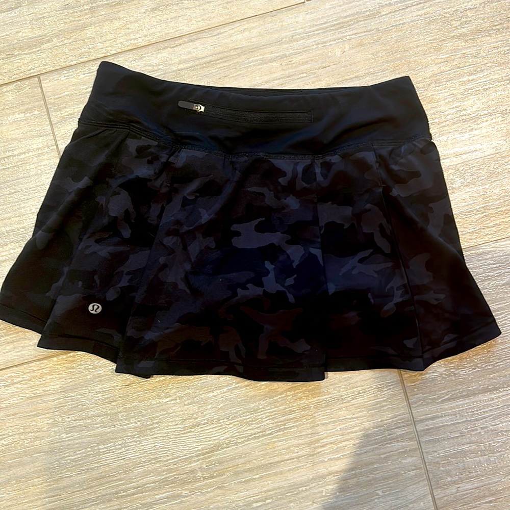 Lululemon Black Camo Skirt